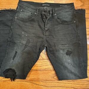 Purple P002 Black Distressed Jeans 32